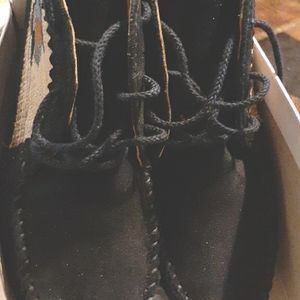 Minnetonka EL PASO BOOTIE SIZE 8